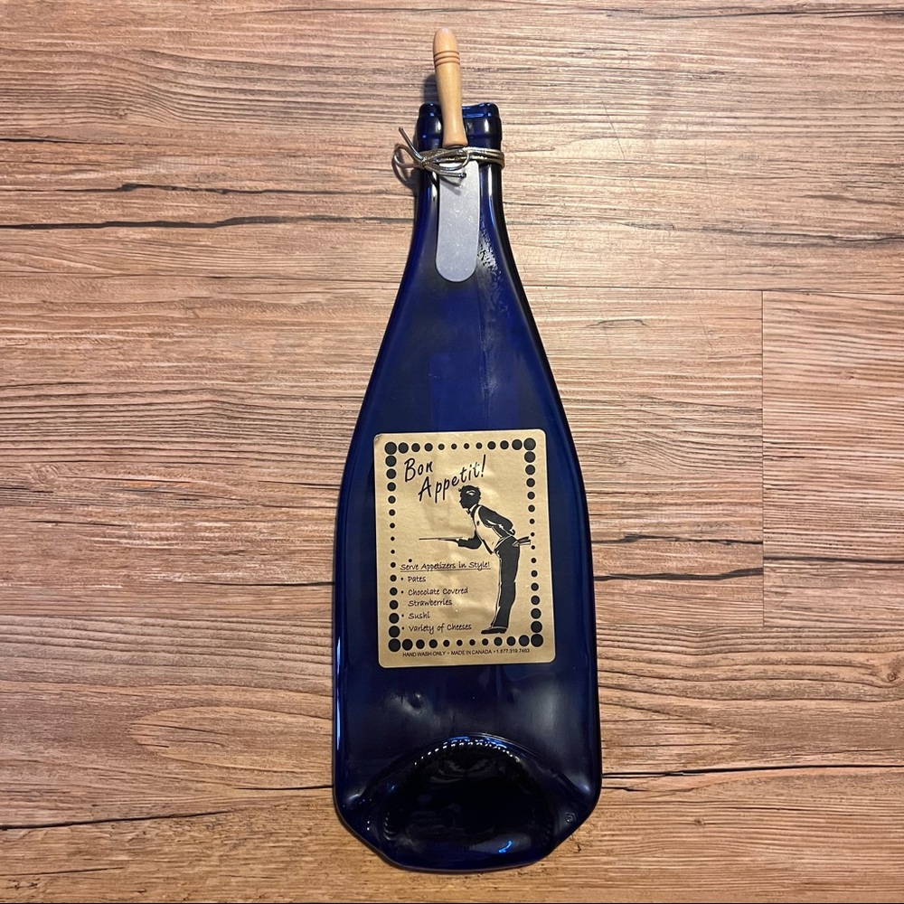 💚Melted wine bottle cheese board